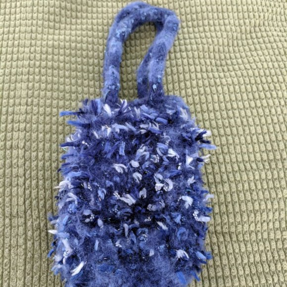 Looking for a personalized gift? Hand knit draw string purse - Picture 3 of 5